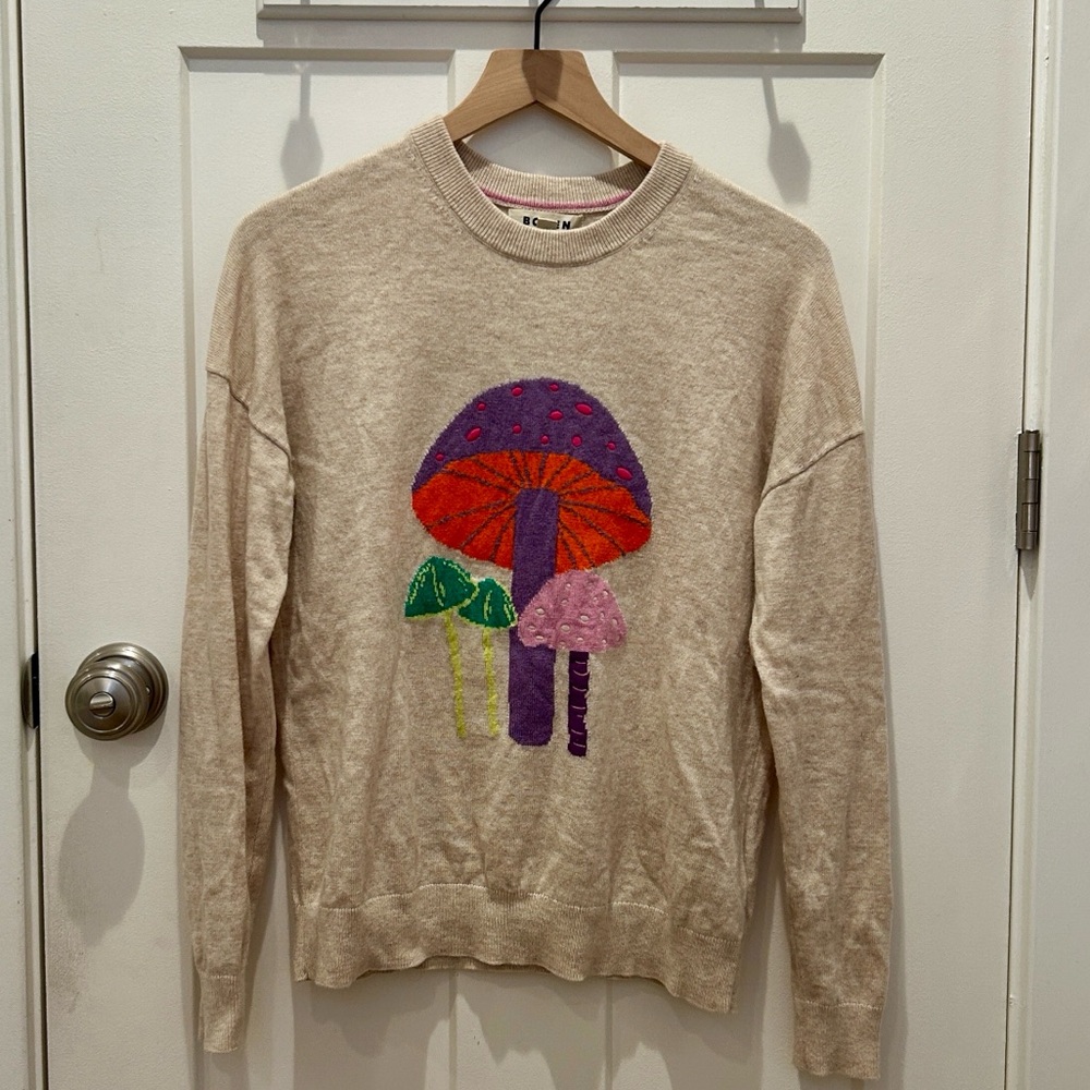 🍄 BODEN Women’s Mushroom Crewneck Sweater